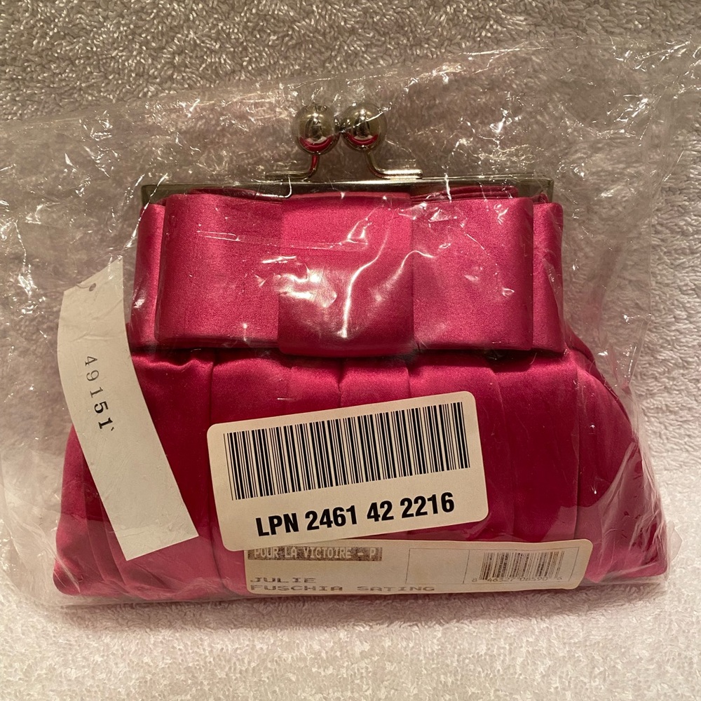 NWT Pour La Victoire Julie Fuchsia Satin Bow Bridal Evening Clutch